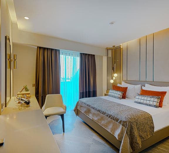STANDARD ROOM LAND VIEW WITH BALCONY Номера