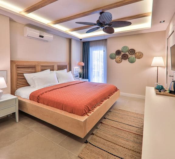 Classic Land View Room with Twin Beds Номера