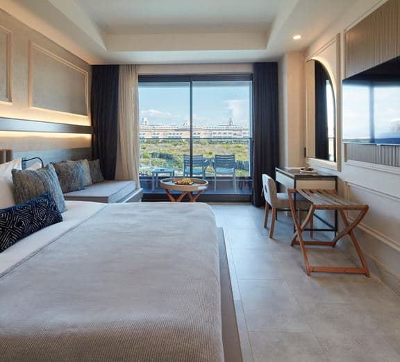 DELUXE LAND VIEW ROOM Номера