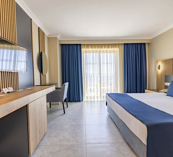 MAIN BUILDING FAMILY ROOM Номера