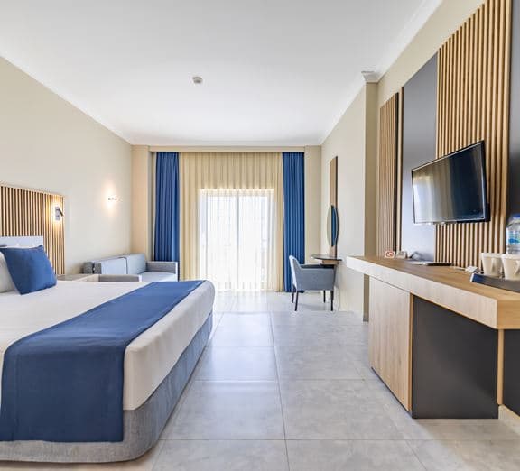 MAIN BUILDING STANDARD SEA VIEW ROOM Номера