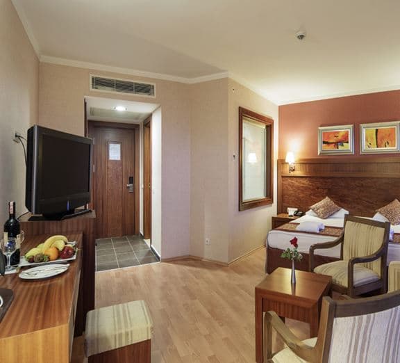 SUPERIOR ROOM LAND VIEW Номера