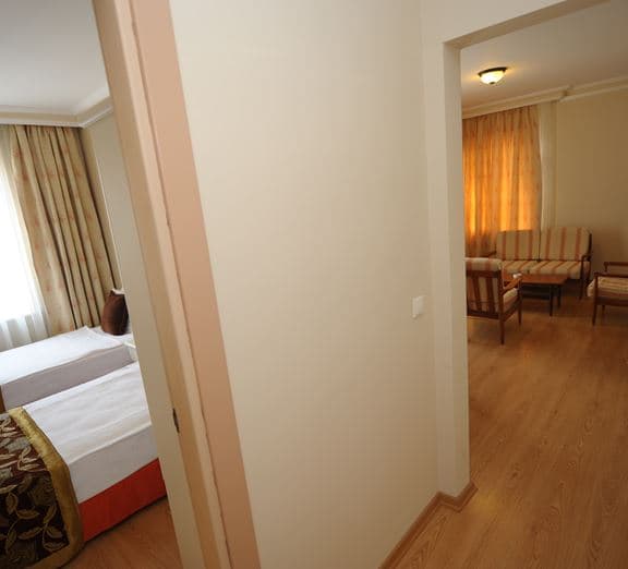 JUNIOR ROOM Номера