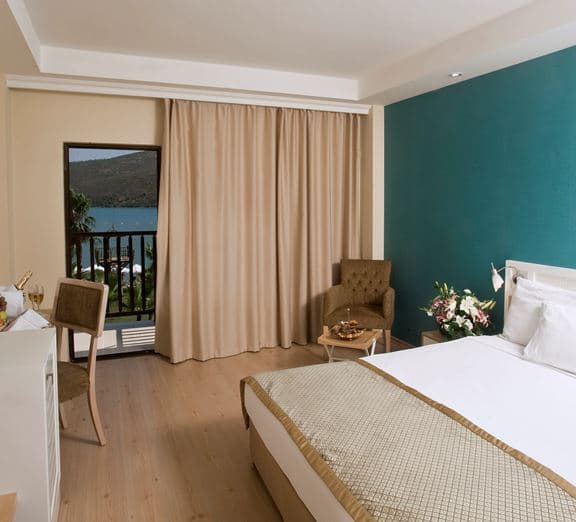 STANDARD ROOM SIDE SEA VIEW Номера