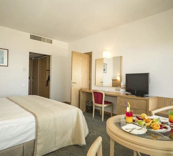 STANDARD ROOM GARDEN VIEW Номера