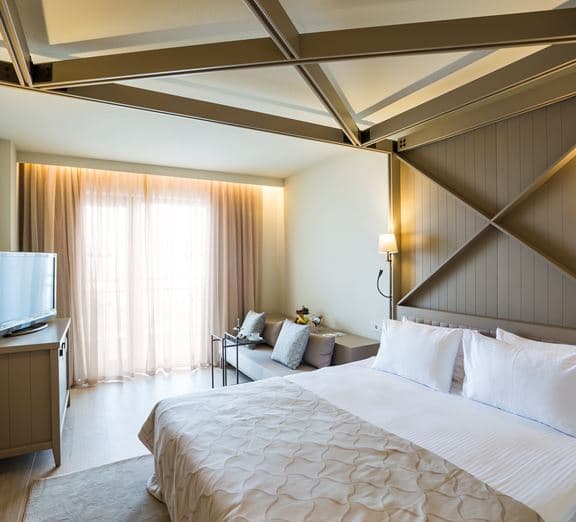 Standard Room Land View Main Building Номера