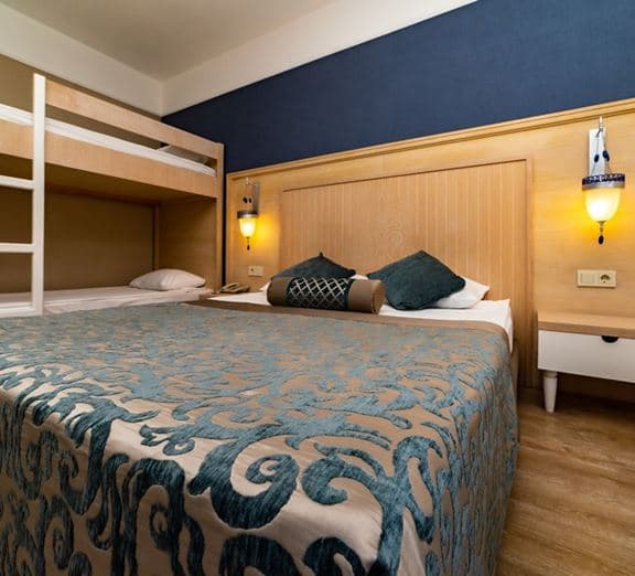 SUPERIOR BUNKBED ROOM SIDE SEA VIEW Номера