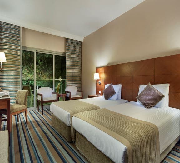 STANDARD ROOM LANDVIEW BALCONY Номера