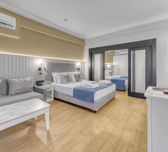 FAMILY ROOM LAND VIEW Номера