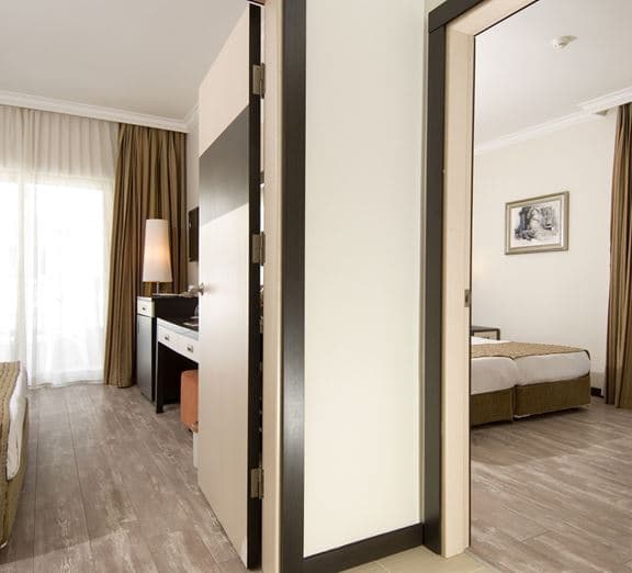 FAMILY ROOM 2 BEDROOMS Номера