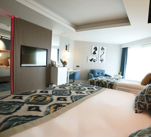 SUPERIOR STANDARD ROOM SEA VIEW WITH BALCONY Номера
