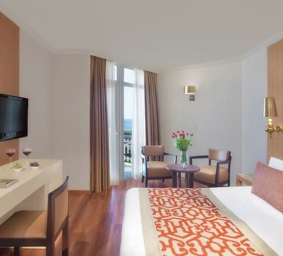 MAIN BUILDING STANDART ROOM SEA VIEW Номера