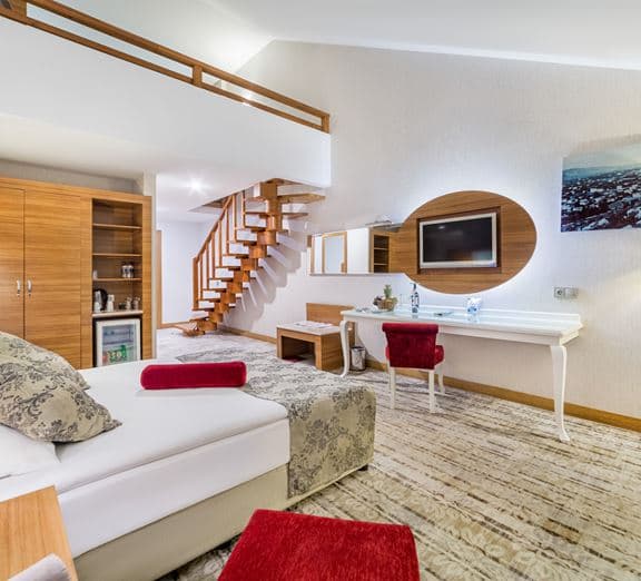 THEODORA BUILDING FAMILY ROOM 2 BEDROOMS Номера