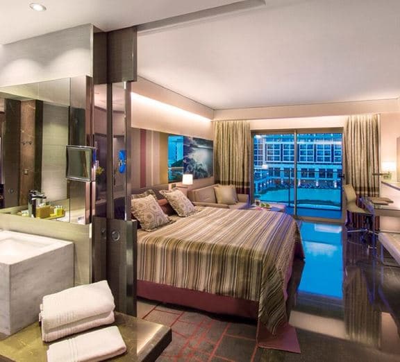 Deluxe Room Sea View Номера
