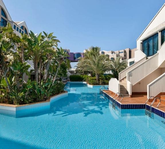 Lake Suite Pool Access Room Номера