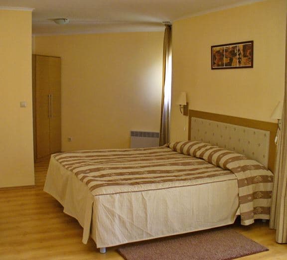 Standard Apartment with Balcony or Terrace Номера