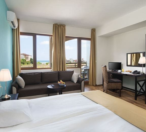 Standard Room (LateralSeaView) Номера
