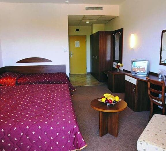 TWIN SUPERIOR ROOM (BALCONY) Номера