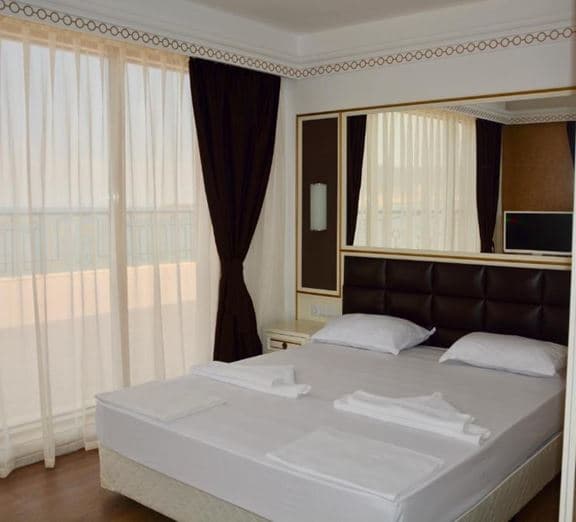 Deluxe Apartment (SeaView, Balcony or Terrace) Номера