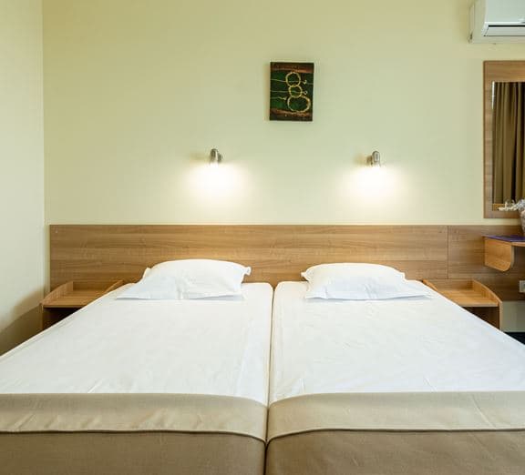 DOUBLE ECONOMY WITH TERRACE Номера