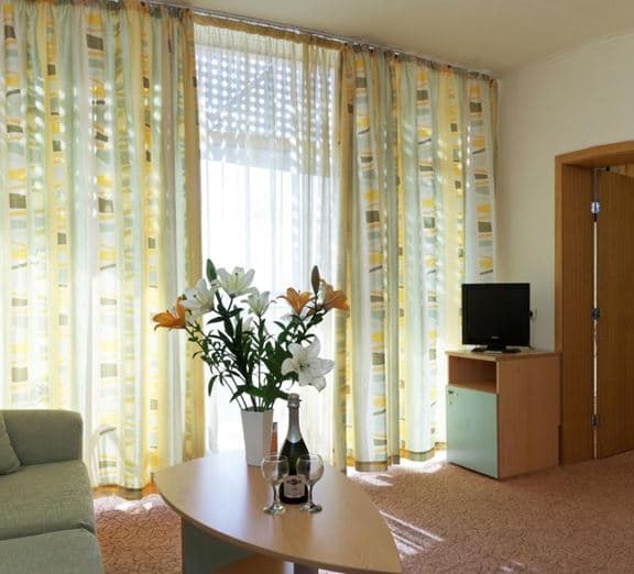 Standard Suite (Balcony) Номера