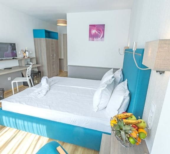 DOUBLE WITH BALCONY Номера