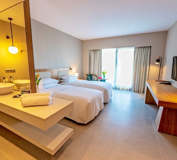 DELUXE ROOM Номера