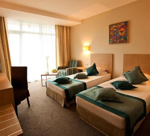Twin Standard FamilyRoom (Balcony) Номера