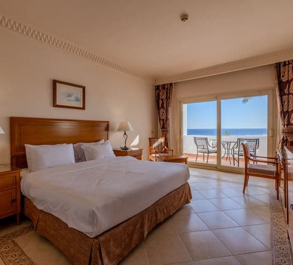 Standard Beach Front Номера