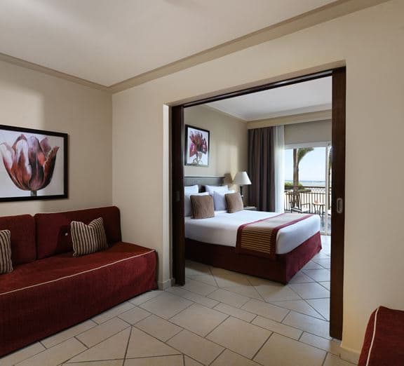 DELUXE ROOM SIDE SEA VIEW Номера