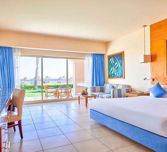 DELUXE ROOM WITH BEACH FRONT Номера