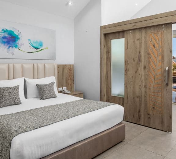 FAMILY BUNGALOW SLIDING POOL VIEW Номера