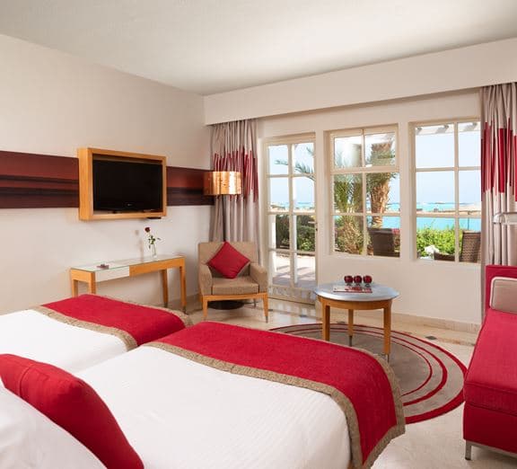 DELUXE SEA VIEW ROOM Номера