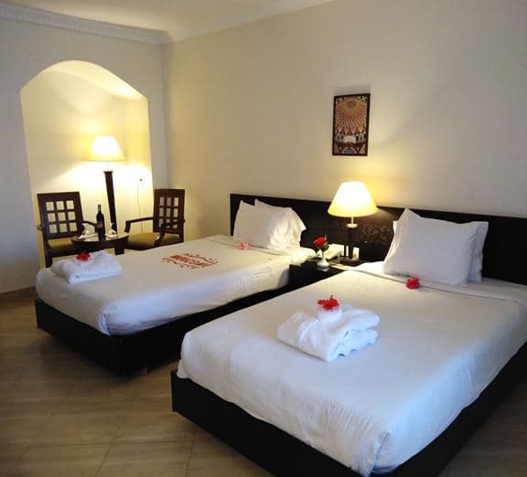 ECONOMY ROOM POOL OR SIDE SEA VIEW Номера