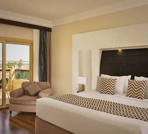 SUPERIOR ROOM POOL OR SEA VIEW Номера
