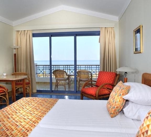 STANDARD SEA VIEW ROOM Номера