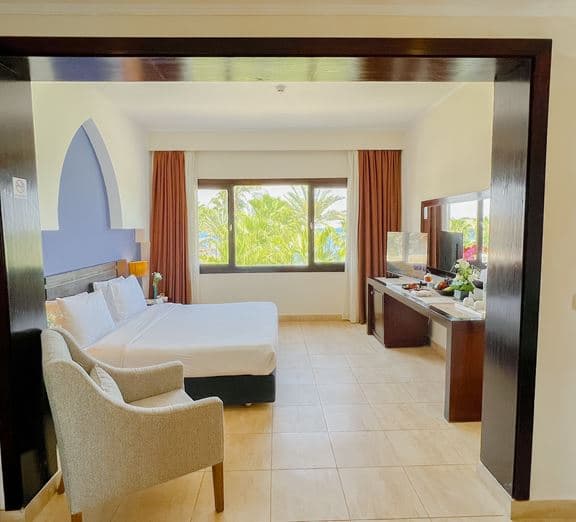 SUPERIOR ROOM GARDEN VIEW Номера