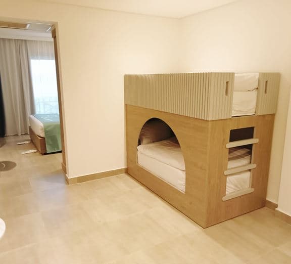 FAMILY BUNK BED POOL VIEW Номера