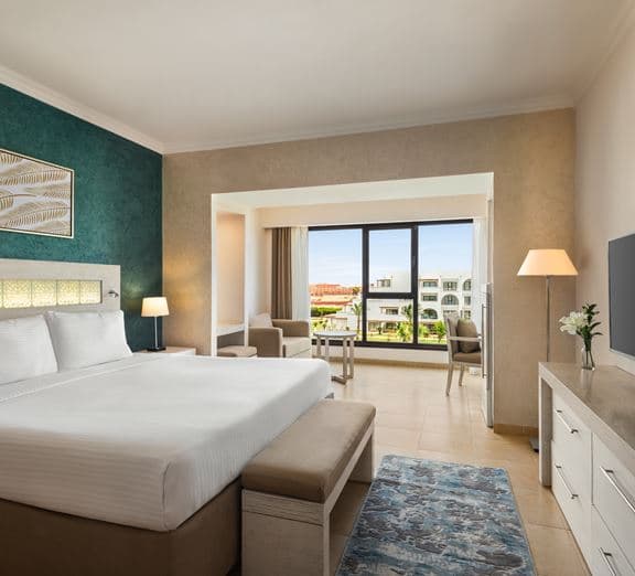Deluxe Room Mountain or Garden View Номера