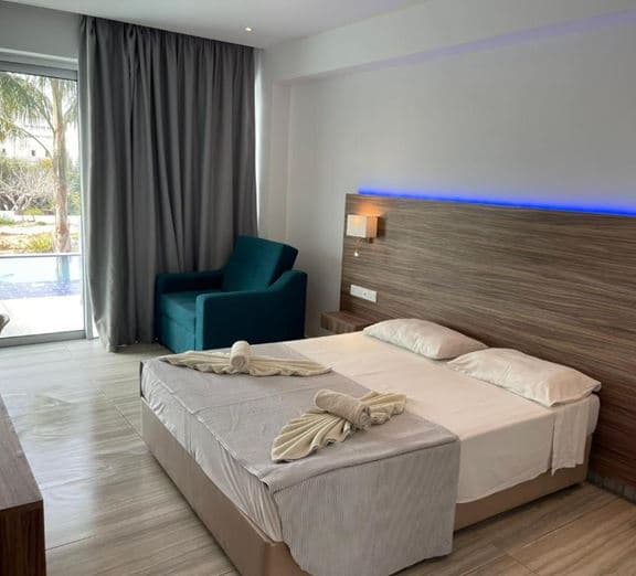 STUDIO SUPERIOR POOL VIEW Номера
