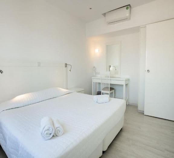 ONE BEDROOM EXECUTIVE APARTMENT(BALCONY) Номера
