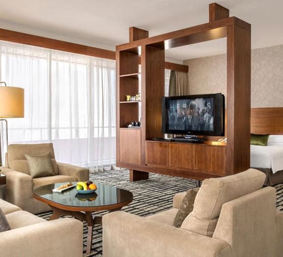 SPACIOUS STUDIO WITH BALCONY Номера