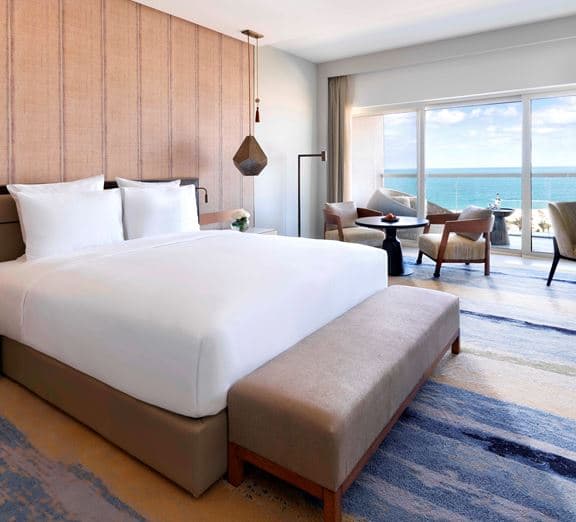 Infinity Ocean View Club Room Номера