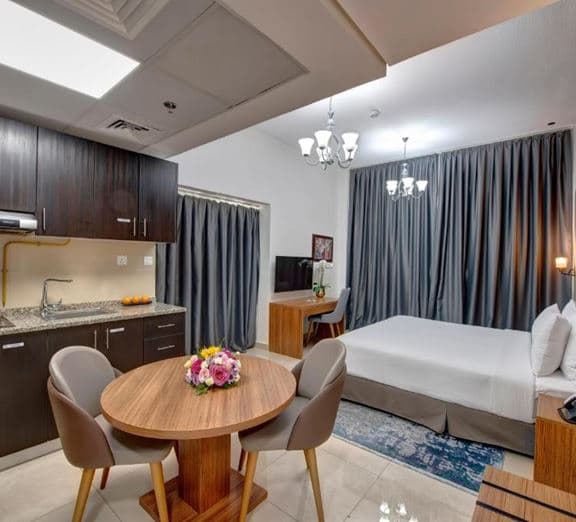 Deluxe Studio With Balcony Номера