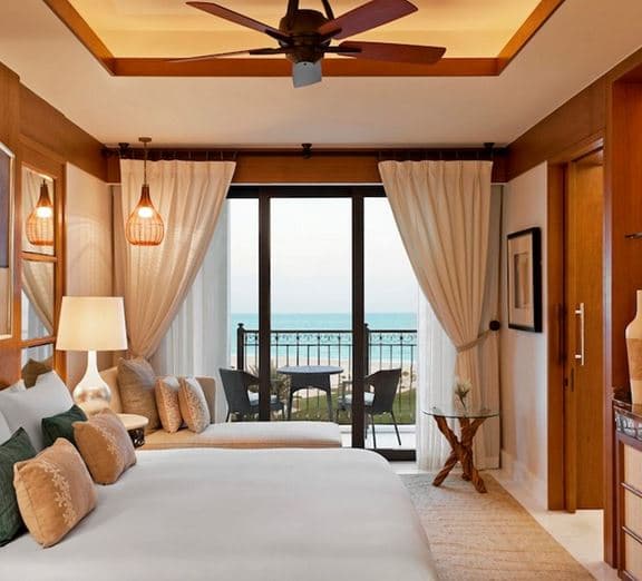 Partial Sea View Room Номера