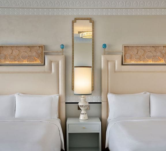 Two Queen Beds Premier Golf Course View Room Номера