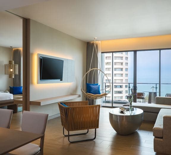 One BR Suite Sea View Номера