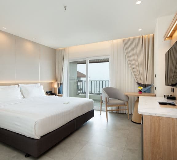 DELUXE SEA VIEW ROOM Номера