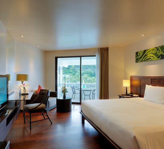 Deluxe Pool View Room Номера