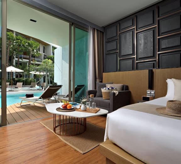 Deluxe Pool Access Номера